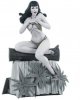 Bettie Page (Black & White Edition) Statue Dynamite Entertainment
