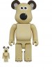 Wallace and Gromit Gromit Bearbrick 400% & 100% 2 Pack Medicom