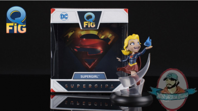 DC Supergirl Q-Fig Diorama Quantum Mechanix