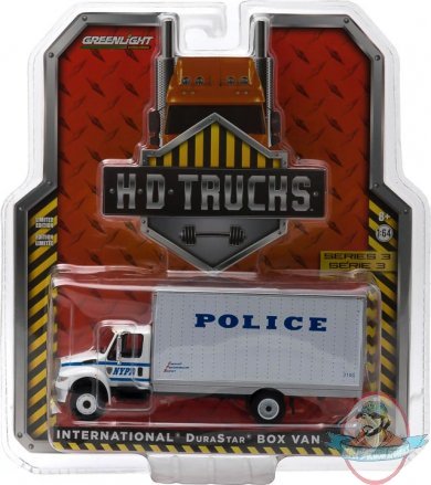 1:64 Heavy Duty Trucks Series 3 2013 International Durastar Police