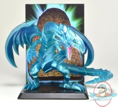 YuGiOh 3 3/4" Figure with Deluxe Display Blue Eyes White Dragon Neca