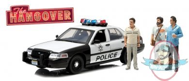 1:18 The Hangover (2009) 2000 Ford Crown Victoria Police Greenlight