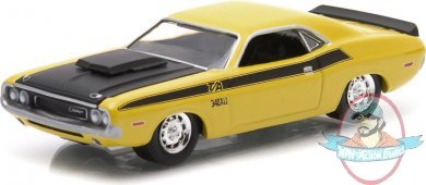 1:64 GL Muscle Series 12 1970 Dodge Challenger T/A Lemon Greenlight