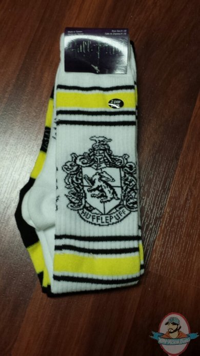 Harry Potter Hufflepuff Coat of Arms 2 Pair of Socks HPX0121k2