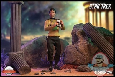 1/6 Scale Star Trek Hikaru Sulu Figure Quantum Mechanix