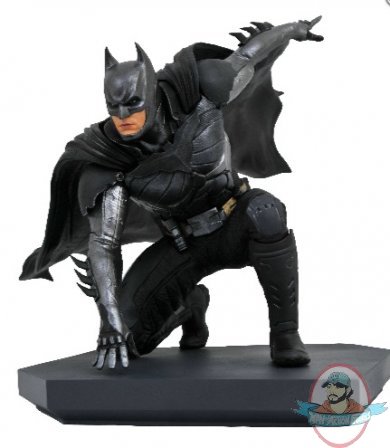 DC Gallery Injustice 2 Batman PVC Statue by Diamond Select