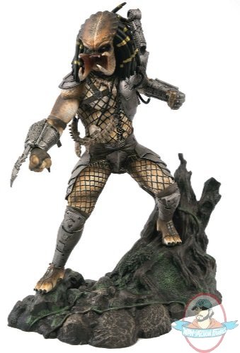 SDCC 2020 Predator Gallery Unmasked PVC Statue Diamond Select