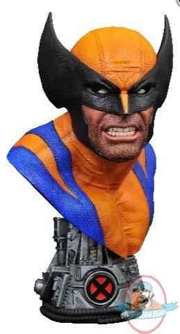 1/2 Scale Marvel Legends in 3D Wolverine Bust Diamond Select