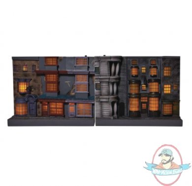 Harry Potter Wizarding Diagon Alley Light-Up Bookends Enesco