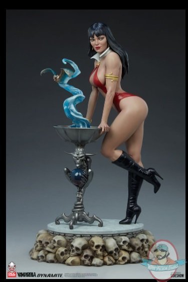 1:3 Scale Vampirella Statue by Pop Culture Shock 909028