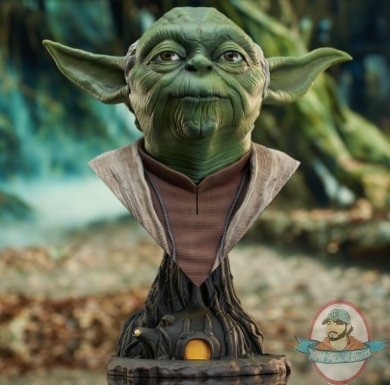 1/2 Star Wars Yoda Legends in 3D Bust Diamond Select