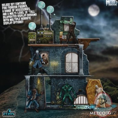 5 Points Mezcos Monsters Tower of Fear Deluxe Box Mezco