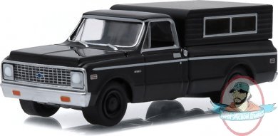 1:64 Black Bandit Series 13 1972 Chevrolet C-10 with Camper Greenlight