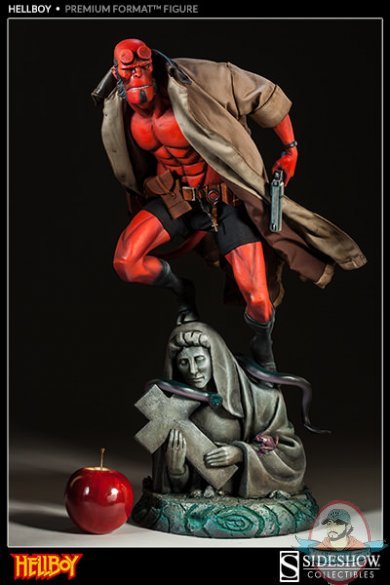 Hellboy Premium Format (TM) Figure by Sideshow Collectibles