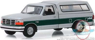 1:64 Blue Collar Collection Series 6 1996 Ford F-150 XLT Greenlight
