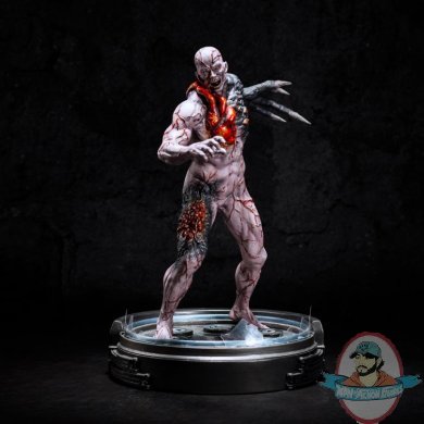 Resident Evil Tyrant 12 inch Statue Rubber Road