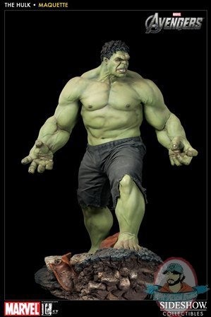 Marvel The Avengers Hulk Maquette by Sideshow Collectibles