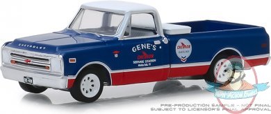 1:64 Running on Empty Series 7 1968 Chevrolet C-10 Chevron Greenlight