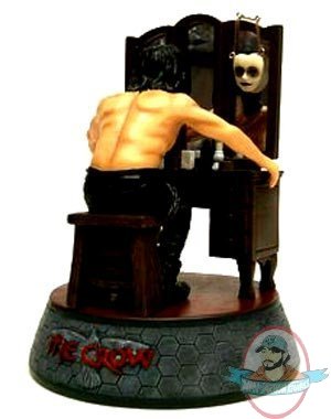 The Crow Transformation Diorama Action Figure by Neca