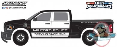 1:64 Hot Pursuit Series 40 2017 Ram 1500 SSV Milford Greenlight