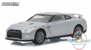 1:64 Motor World Series 16 2011 Nissan GT-R (R35) Greenlight