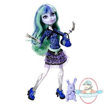 Monster High 13 Wishes Twyla Doll by Mattel