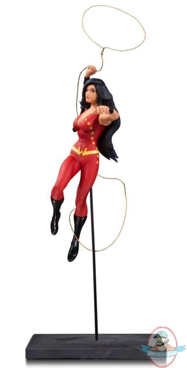 The New Teen Titans Wonder Girl Multi-Part Statue Diorama Dc Comics