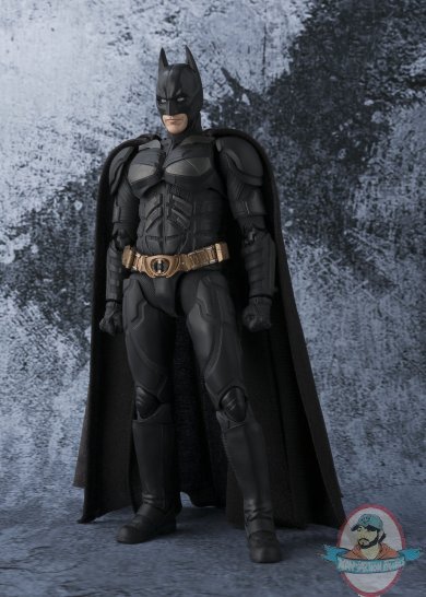 S.H. Figuarts Batman The Dark Knight Figure by Bandai BAN14774 Used