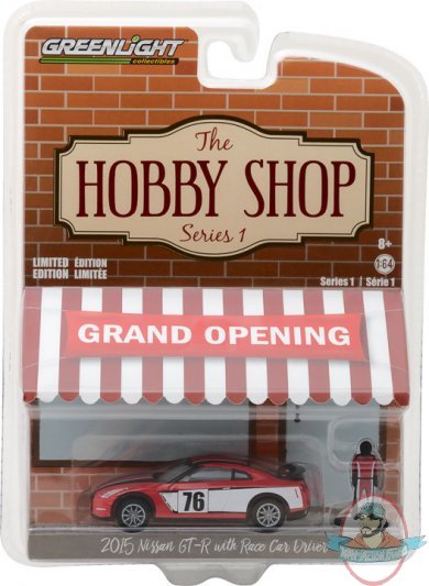 1:64 The Hobby Shop Series 1 2015 Nissan GT-R with Race Car Driver 