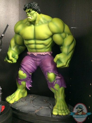 Savage Hulk Statue by Bowen Designs Used JC