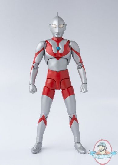 S.H. Figuarts Ultraman "Ultraman" Action Figure by Bandai BAN02109