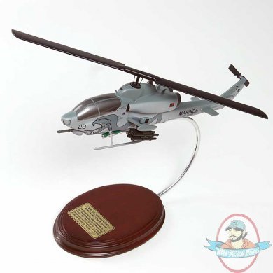 AH-1W Cobra 1/44 Scale Model AM07033 By Toys & Models