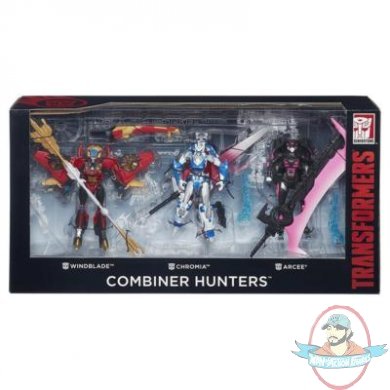 SDCC 2015 Transformers Generations Combiner Wars Combiner Hunters Set
