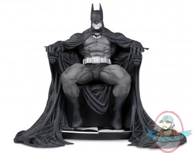 Batman Black and White Limited Edition Statue Marc Silvestri