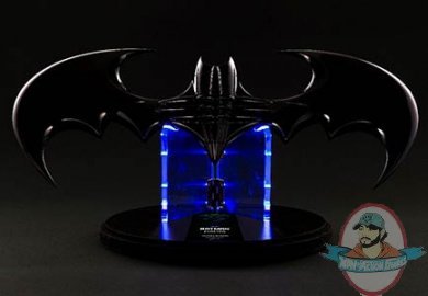 Batarang Prop Replica Hollywood Collectibles Group