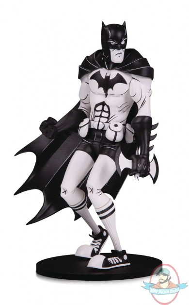DC Artists Alley: Batman Black & White Nooligan PVC Figure Dc Comics