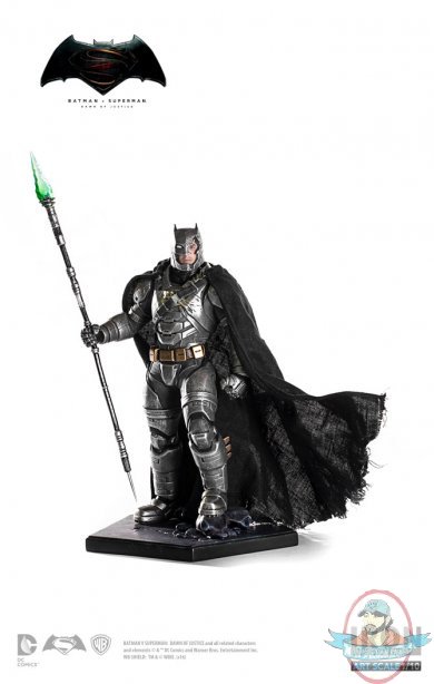 1/10 Battle Damaged Armored Batman Iron Studios Art Scale INS35371