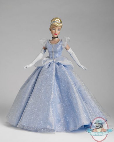 Tonner Cinderella Disney 15" inch Dressed Doll LE 1000