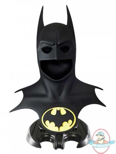 Batman 1989 Cowl Prop Replica by Hollywood Collectibles