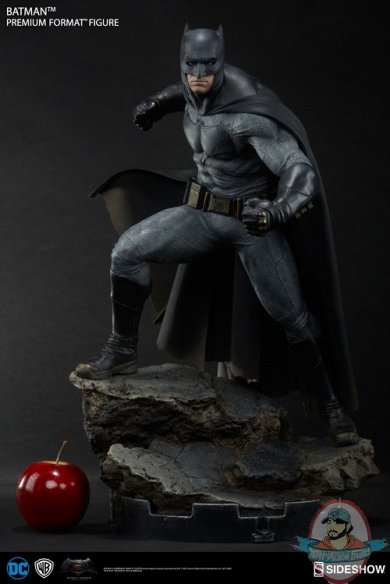 Batman v Superman Premium Format Figure Batman Sideshow Used JC 