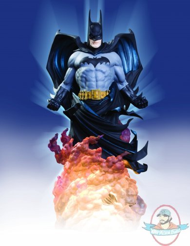 DC Dynamics Batman Statue by DC Direct