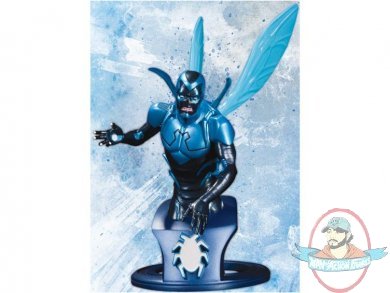  The New 52  Blue Beetle Bust by DC Direct