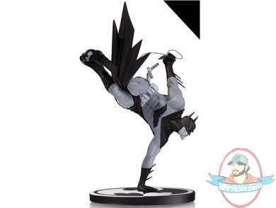 Batman Black And White Statue Sean Murphy Version by Dc Collectibles