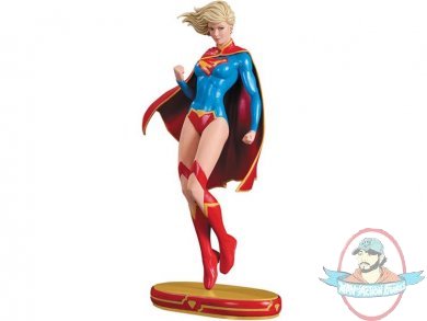 Cover Girls of the DC Universe: Supergirl Statue Version 2