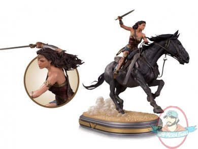 1/6 Scale Wonder Woman on Horse Deluxe Statue By DC Collectibles