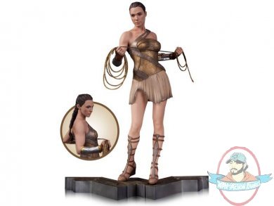 1/6 Scale Wonder Woman in Training Outfit Statue By DC Collectibles
