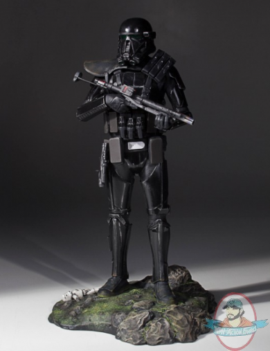 Death Trooper Specialist Collector’s Gallery Statue by Gentle Giant USED