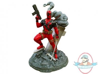 Marvel Deluxe Model Kit Deadpool by Diamond Select 
