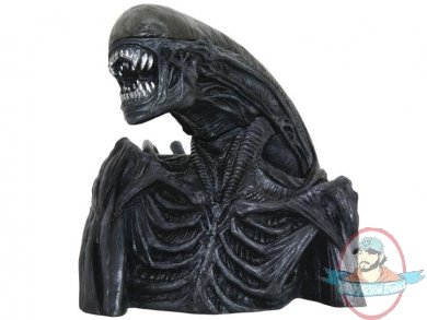 Alien: Covenant Xenomorph Bust Bank by Diamond Select