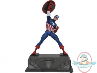 Marvel Premier Collection Statue Captain America by Diamond Select